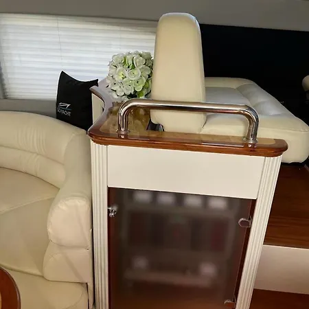 Lupin Yacht Botel Porto Santo Stefano (Grosseto)