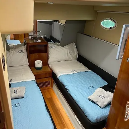 Botel Lupin Yacht Porto Santo Stefano (Grosseto)