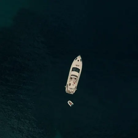 Lupin Yacht *