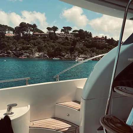 Lupin Yacht